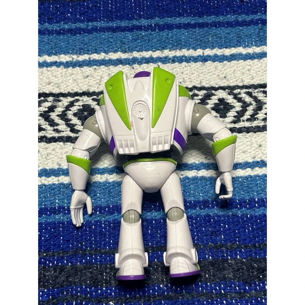 Disney Pixar Buzz Lightyear Toy Story Action Figure Collectible 2018 Mattel